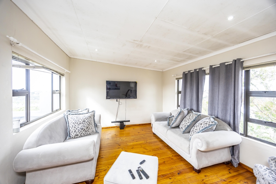 4 Bedroom Property for Sale in Beacon Bay Eastern Cape